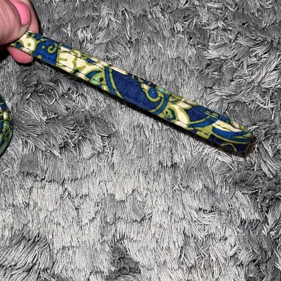 Vera Bradley Mini Wristlet Wallet - Picture 4 of 7